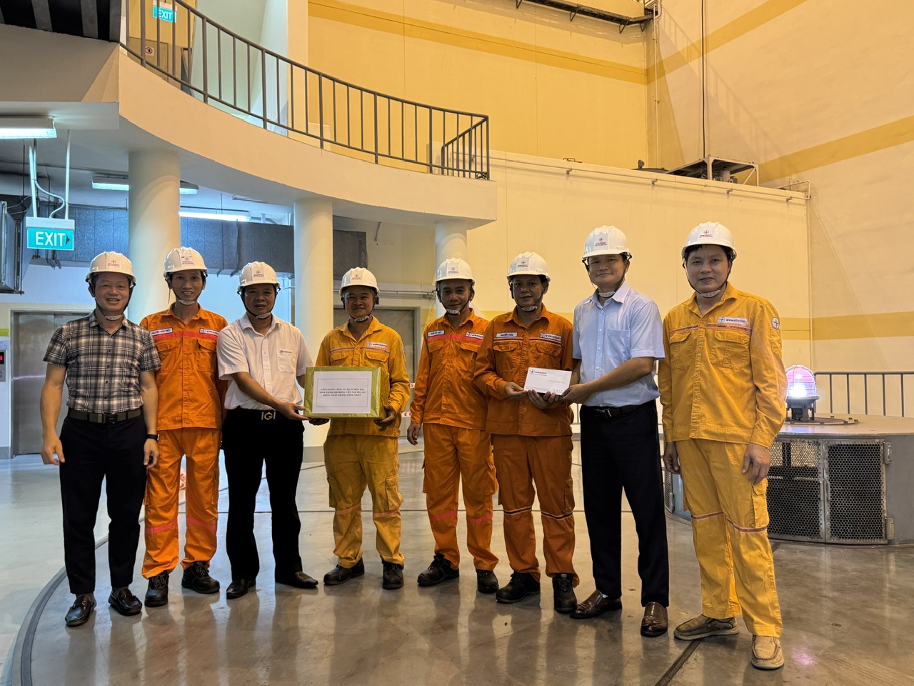 CÔNG TY THỦY ĐIỆN ĐẠI NINH HƯỞNG ỨNG THÁNG CÔNG NHÂN, THÁNG HÀNH ĐỘNG VỀ AN TOÀN, VỆ SINH LAO ĐỘNG NĂM 2025